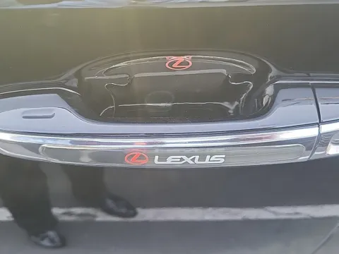 More photos of 2020 Lexus LX 570 at Cable Dahmer Cadillac of Kansas City, MO