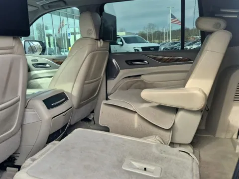 More photos of 2022 Cadillac Escalade ESV Premium Luxury Platinum at Cable Dahmer Cadillac of Kansas City, MO