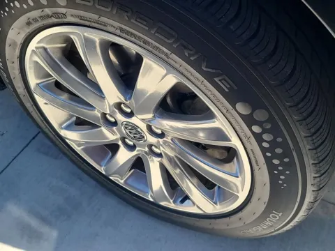 More photos of 2020 Buick Envision Essence at Cable Dahmer Cadillac of Kansas City, MO