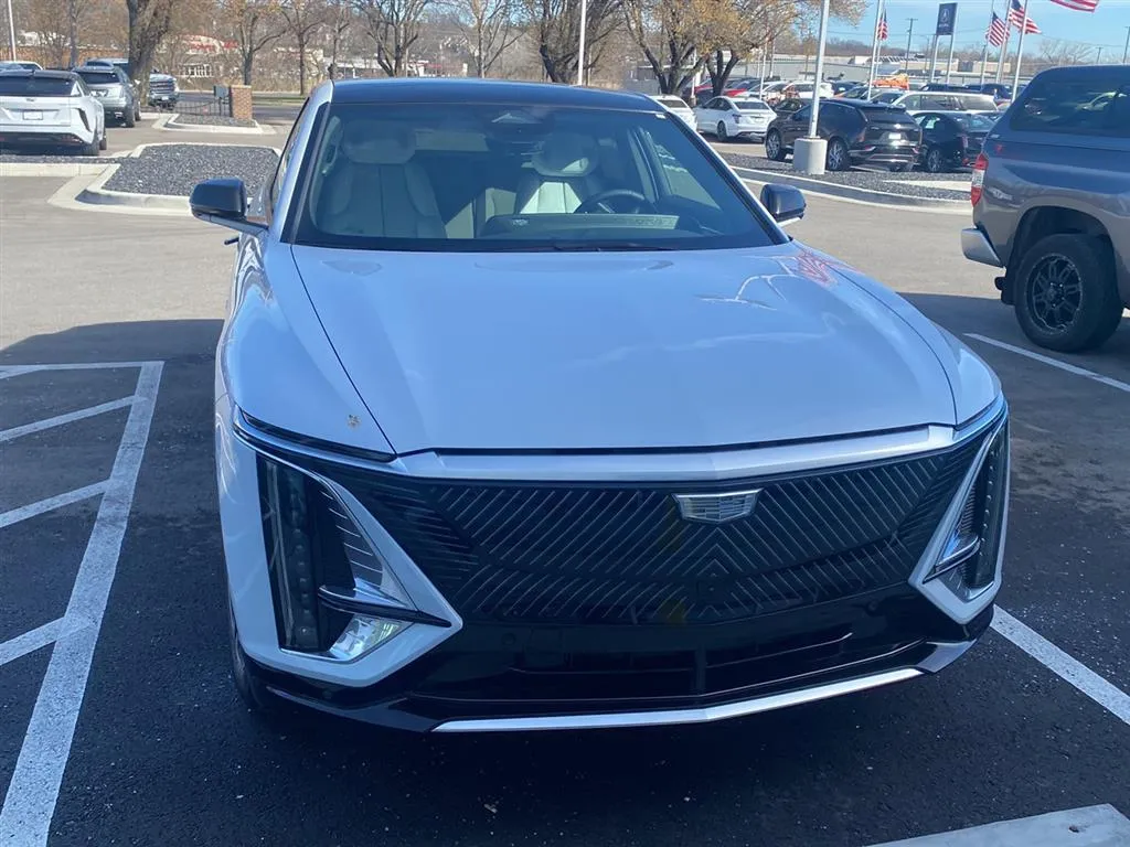 White 2026 Cadillac LYRIQ Premium Luxury for sale in Kansas City, MO