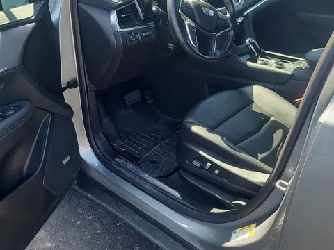 More photos of 2023 Cadillac XT5 Premium Luxury at Cable Dahmer Cadillac of Kansas City, MO