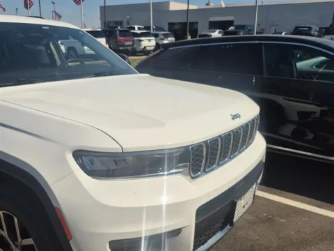 Another view of 2023 Jeep Grand Cherokee L Limited for sale in Kansas City, MO at Cable Dahmer Cadillac of Kansas City
