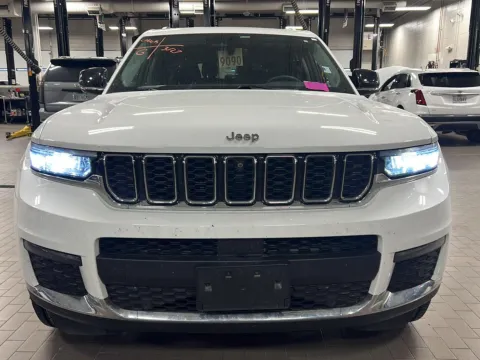 Another view of 2023 Jeep Grand Cherokee L Limited for sale in Kansas City, MO at Cable Dahmer Cadillac of Kansas City