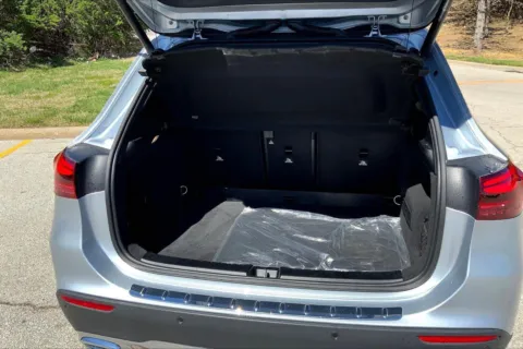 More photos of 2025 Mercedes-Benz GLA 250 at Cable Dahmer Cadillac of Kansas City, MO