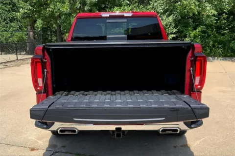 More photos of 2022 GMC Sierra 1500 Limited SLT at Cable Dahmer Cadillac of Kansas City, MO