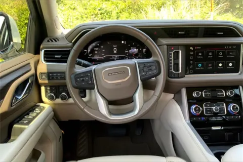 More photos of 2022 GMC Yukon Denali at Cable Dahmer Cadillac of Kansas City, MO