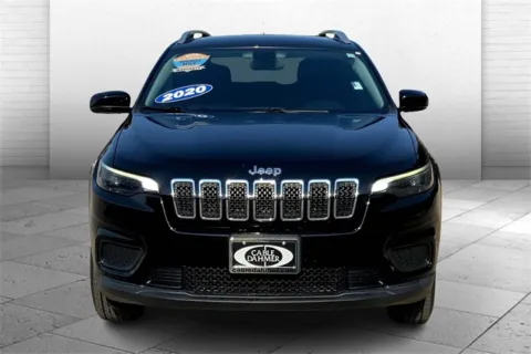 Photos of 2020 Jeep Cherokee Latitude for sale in Kansas City, MO at Cable Dahmer Cadillac of Kansas City
