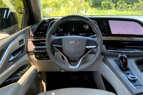 More photos of 2022 Cadillac Escalade Premium Luxury Platinum at Cable Dahmer Cadillac of Kansas City, MO