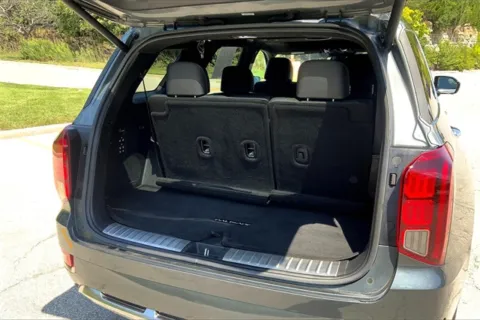 More photos of 2022 Hyundai Palisade Calligraphy at Cable Dahmer Cadillac of Kansas City, MO