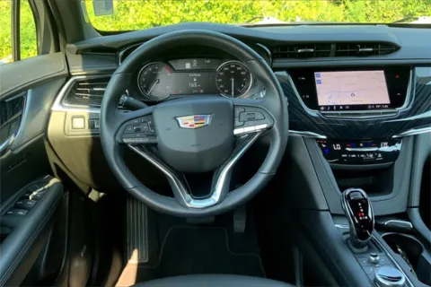 More photos of 2025 Cadillac XT6 Premium Luxury at Cable Dahmer Cadillac of Kansas City, MO