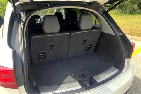 More photos of 2019 Acura MDX 3.5L at Cable Dahmer Cadillac of Kansas City, MO