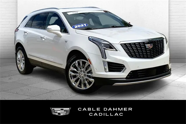 White 2021 Cadillac XT5 Premium Luxury for sale in Kansas City, MO