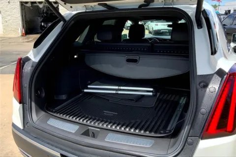 More photos of 2021 Cadillac XT5 Premium Luxury at Cable Dahmer Cadillac of Kansas City, MO