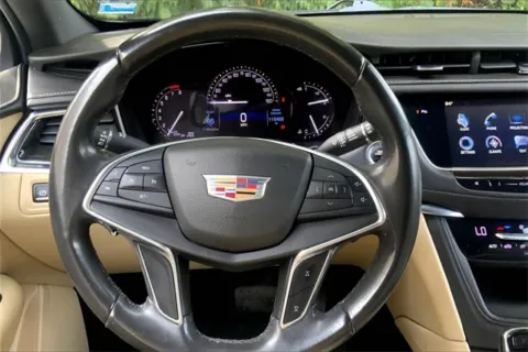 More photos of 2017 Cadillac XT5 SUV at Cable Dahmer Cadillac of Kansas City, MO
