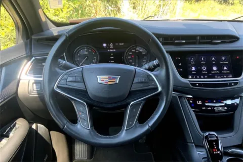 More photos of 2024 Cadillac XT5 Premium Luxury at Cable Dahmer Cadillac of Kansas City, MO