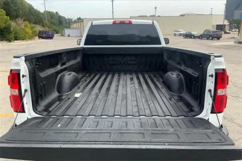 More photos of 2017 GMC Sierra 1500 at Cable Dahmer Cadillac of Kansas City, MO