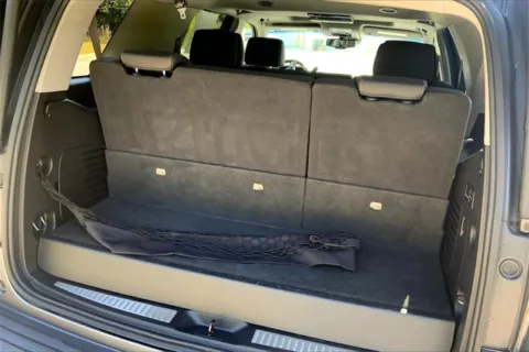 More photos of 2020 GMC Yukon SLT at Cable Dahmer Cadillac of Kansas City, MO