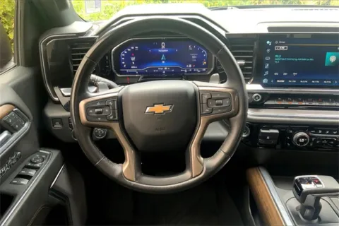 More photos of 2023 Chevrolet Silverado 1500 High Country at Cable Dahmer Cadillac of Kansas City, MO