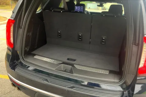 More photos of 2021 GMC Yukon Denali at Cable Dahmer Cadillac of Kansas City, MO