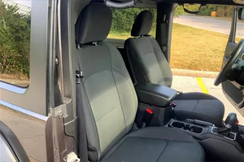 More photos of 2018 Jeep Wrangler Sport S at Cable Dahmer Cadillac of Kansas City, MO