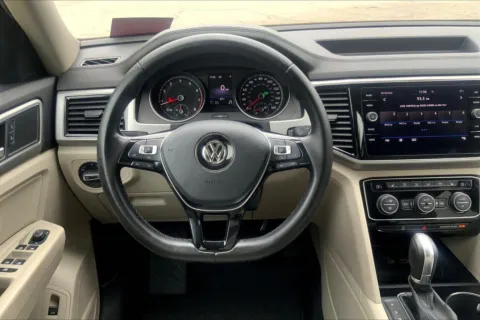 More photos of 2018 Volkswagen Atlas 3.6L V6 SEL at Cable Dahmer Cadillac of Kansas City, MO