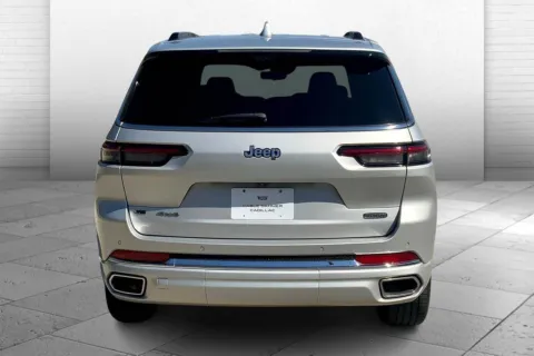 Another view of 2021 Jeep Grand Cherokee L Overland for sale in Kansas City, MO at Cable Dahmer Cadillac of Kansas City