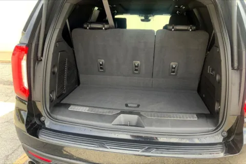 More photos of 2021 GMC Yukon Denali at Cable Dahmer Cadillac of Kansas City, MO