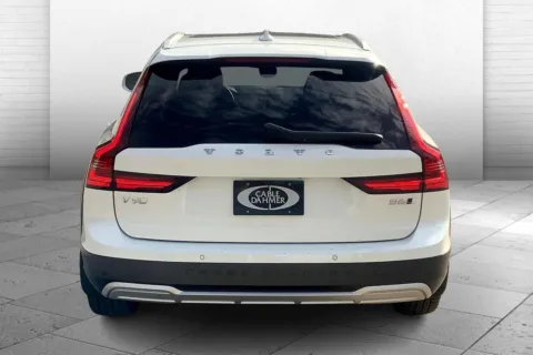 Another view of 2025 Volvo V90 Cross Country Ultra for sale in Kansas City, MO at Cable Dahmer Cadillac of Kansas City