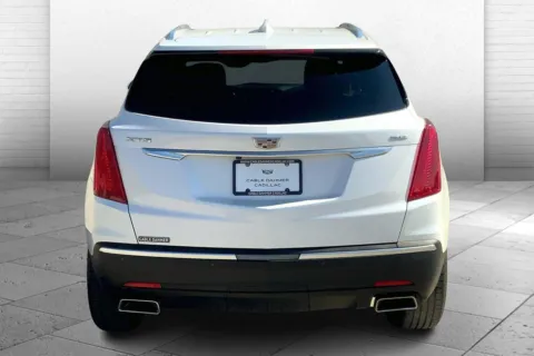 Another view of 2019 Cadillac XT5 Luxury FWD for sale in Kansas City, MO at Cable Dahmer Cadillac of Kansas City