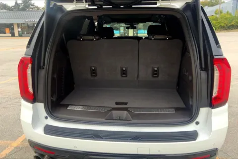 More photos of 2022 GMC Yukon Denali at Cable Dahmer Cadillac of Kansas City, MO