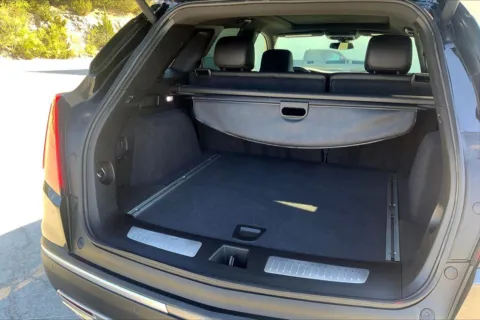 More photos of 2025 Cadillac XT5 Premium Luxury at Cable Dahmer Cadillac of Kansas City, MO