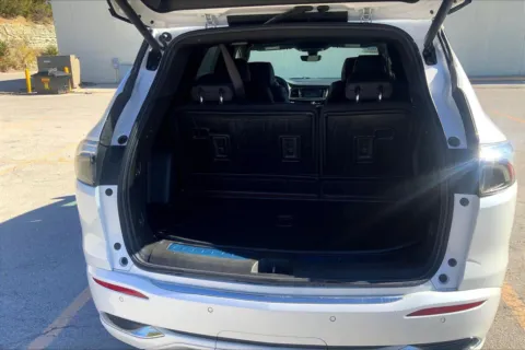 More photos of 2023 Buick Enclave Avenir at Cable Dahmer Cadillac of Kansas City, MO