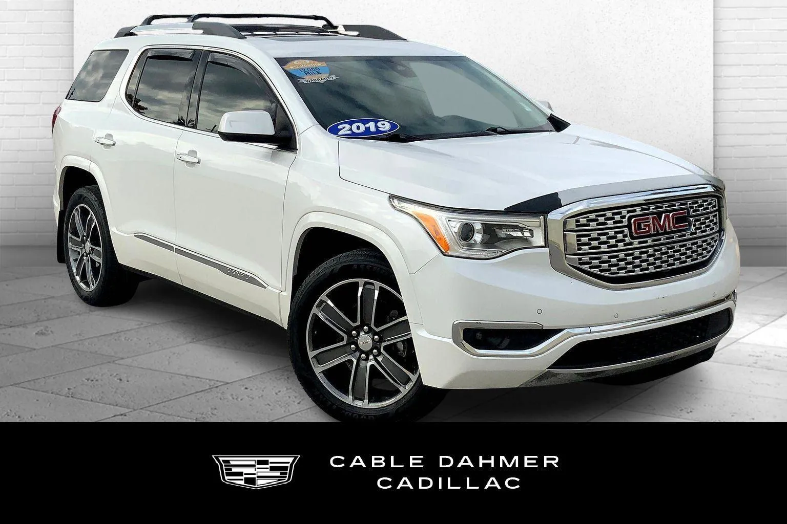 White 2019 GMC Acadia Denali for sale in Kansas City, MO