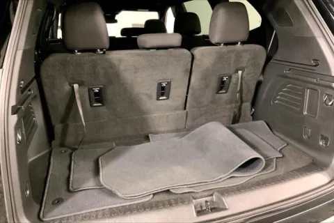 More photos of 2025 GMC Acadia FWD Elevation at Cable Dahmer Chrysler Dodge Jeep Ram of Kansas City, MO