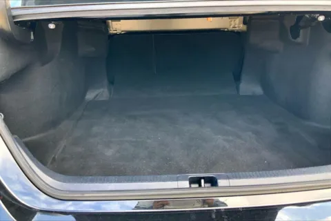 More photos of 2021 Toyota Camry SE at Cable Dahmer Chrysler Dodge Jeep Ram of Kansas City, MO