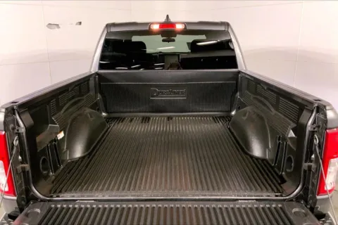 More photos of 2022 RAM 1500 Big Horn Crew Cab 4x4 5'7' Box at Cable Dahmer Chrysler Dodge Jeep Ram of Kansas City, MO