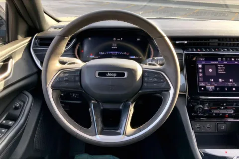 More photos of 2023 Jeep Grand Cherokee Altitude 4x4 at Cable Dahmer Chrysler Dodge Jeep Ram of Kansas City, MO