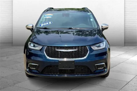 Photos of 2023 Chrysler Pacifica Limited AWD for sale in Kansas City, MO at Cable Dahmer Chrysler Dodge Jeep Ram of Kansas City