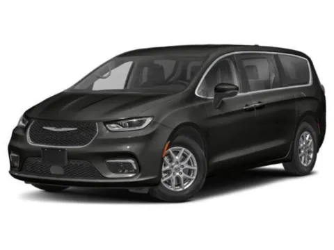 Black 2023 Chrysler Pacifica Touring L for sale in Kansas City, MO