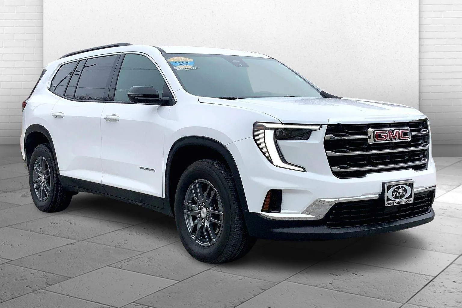 White 2025 GMC Acadia FWD Elevation for sale in Kansas City, MO