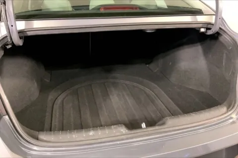 More photos of 2024 Hyundai Elantra Limited at Cable Dahmer Chrysler Dodge Jeep Ram of Kansas City, MO