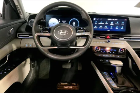 More photos of 2024 Hyundai Elantra Limited at Cable Dahmer Chrysler Dodge Jeep Ram of Kansas City, MO