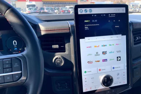 More photos of 2022 Ford Expedition Limited MAX at Cable Dahmer Chrysler Dodge Jeep Ram of Kansas City, MO