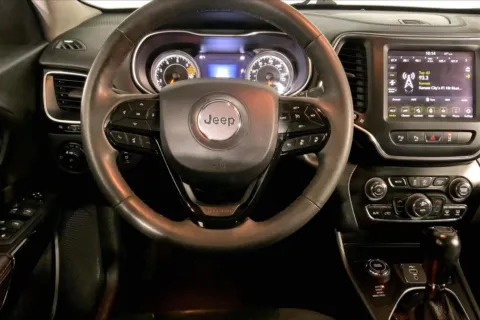 More photos of 2023 Jeep Cherokee Altitude Lux 4x4 at Cable Dahmer Chrysler Dodge Jeep Ram of Kansas City, MO