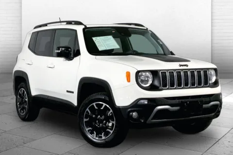 White 2023 Jeep Renegade Upland 4x4 for sale in Kansas City, MO