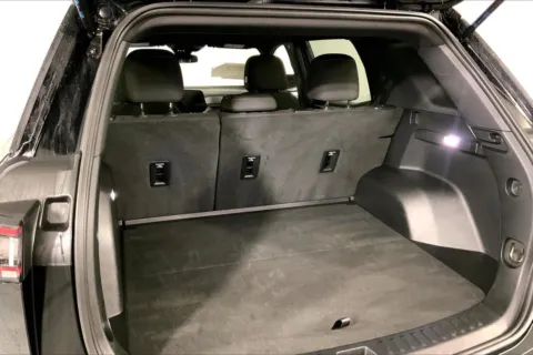 More photos of 2025 Chevrolet Equinox FWD LT at Cable Dahmer Chrysler Dodge Jeep Ram of Kansas City, MO