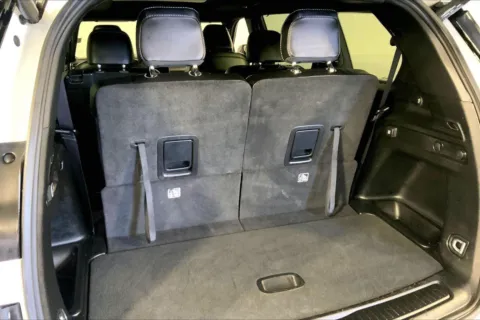 More photos of 2024 Jeep Grand Cherokee L Limited 4x4 at Cable Dahmer Chrysler Dodge Jeep Ram of Kansas City, MO