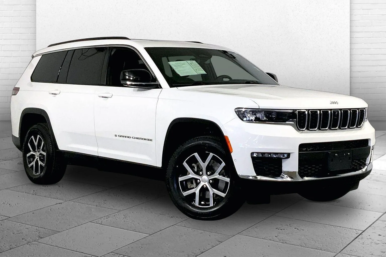 White 2024 Jeep Grand Cherokee L Limited 4x4 for sale in Kansas City, MO
