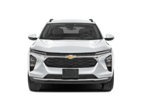 More photos of 2025 Chevrolet Trax FWD LT at Cable Dahmer Chrysler Dodge Jeep Ram of Kansas City, MO