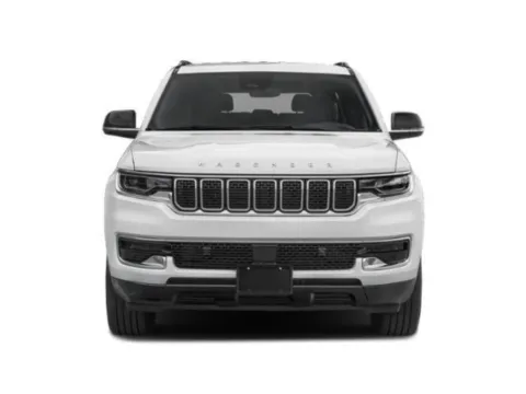 More photos of 2025 Jeep Wagoneer 4x4 at Cable Dahmer Chrysler Dodge Jeep Ram of Kansas City, MO